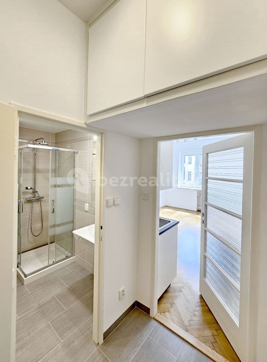 Pronájem bytu Garsoniéra 28 m², Heřmanova, Praha, Praha Pronájem bytu Garsoniéra 28 m², Heřmanova, Praha, Praha