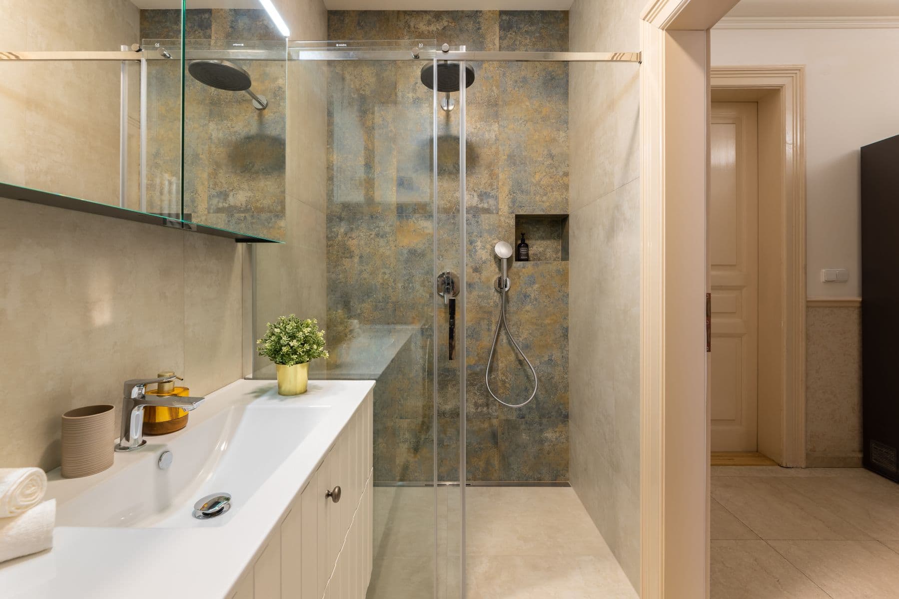 Pronájem bytu 160 m², Ruská, Praha, Praha Pronájem bytu 160 m², Ruská, Praha, Praha