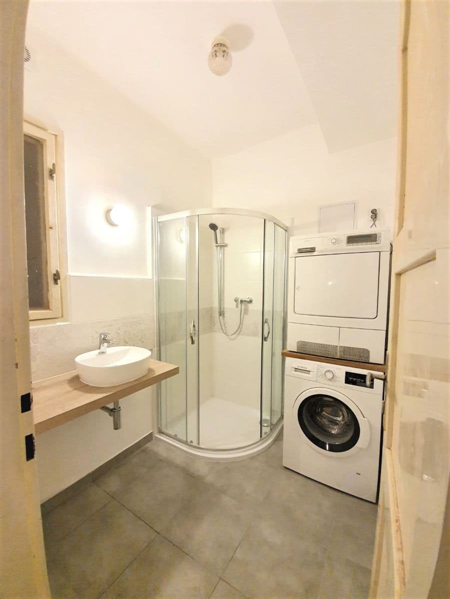Pronájem bytu 72 m², Vrázova, Praha, Praha Pronájem bytu 72 m², Vrázova, Praha, Praha