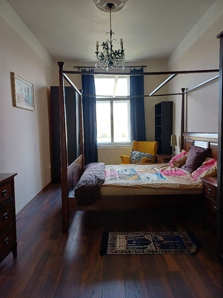 Pronájem bytu 80 m², Hořejší nábřeží, Praha, Praha Pronájem bytu 80 m², Hořejší nábřeží, Praha, Praha