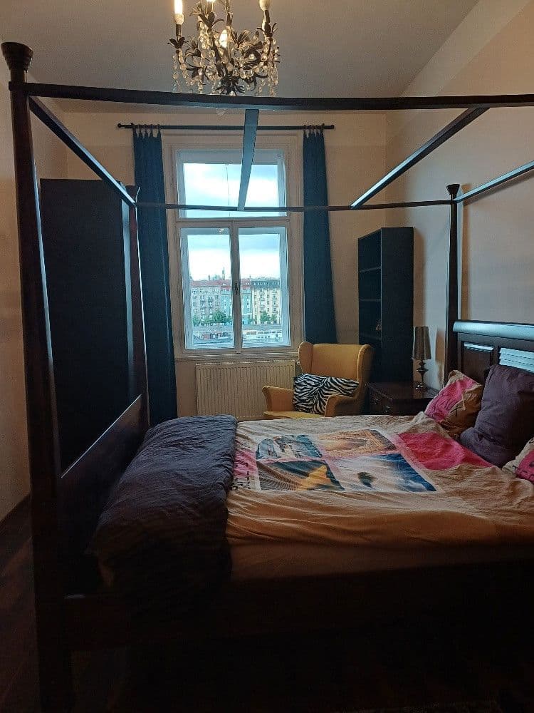 Pronájem bytu 80 m², Hořejší nábřeží, Praha, Praha Pronájem bytu 80 m², Hořejší nábřeží, Praha, Praha