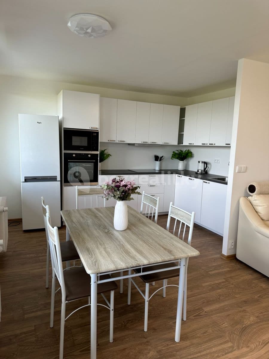 Pronájem bytu 3+kk 73 m², Zárybská, Praha, Praha Pronájem bytu 3+kk 73 m², Zárybská, Praha, Praha