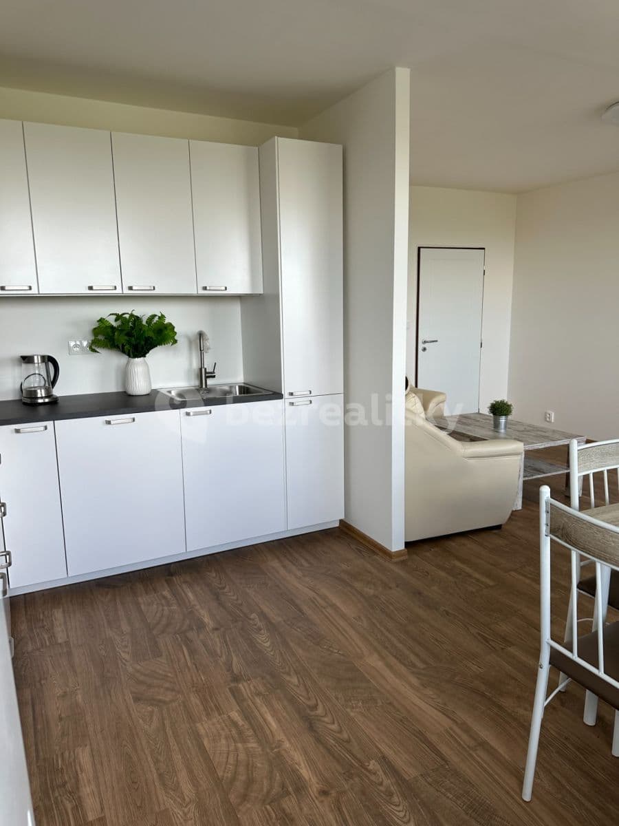 Pronájem bytu 3+kk 73 m², Zárybská, Praha, Praha Pronájem bytu 3+kk 73 m², Zárybská, Praha, Praha