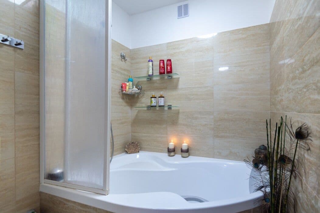 Pronájem bytu 16 m², Biskupcova, Praha, Praha Pronájem bytu 16 m², Biskupcova, Praha, Praha