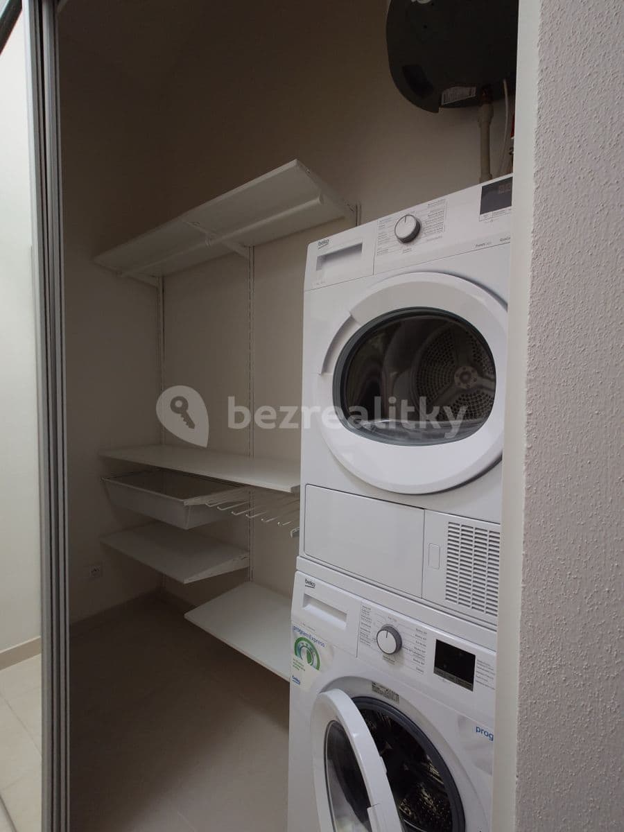 Pronájem bytu Garsoniéra 28 m², Erbenova, Praha, Praha Pronájem bytu Garsoniéra 28 m², Erbenova, Praha, Praha
