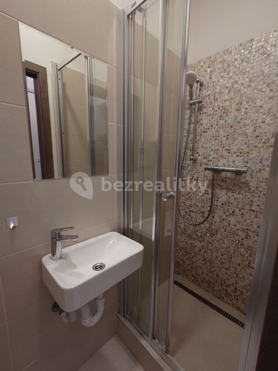 Pronájem bytu Garsoniéra 28 m², Erbenova, Praha, Praha Pronájem bytu Garsoniéra 28 m², Erbenova, Praha, Praha