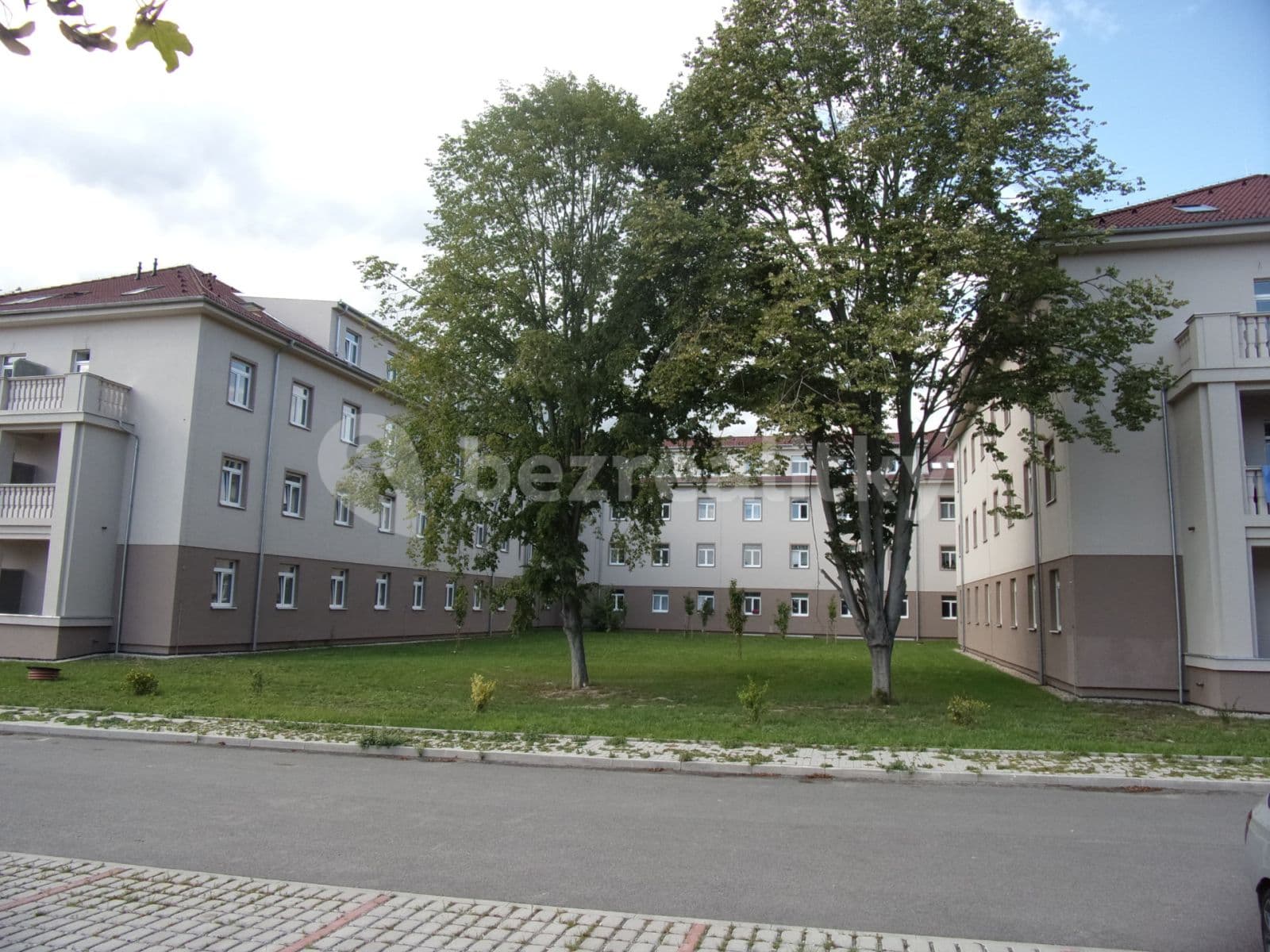 Pronájem bytu 1+kk 21 m², Slepá, Milovice, Středočeský kraj Pronájem bytu 1+kk 21 m², Slepá, Milovice, Středočeský kraj