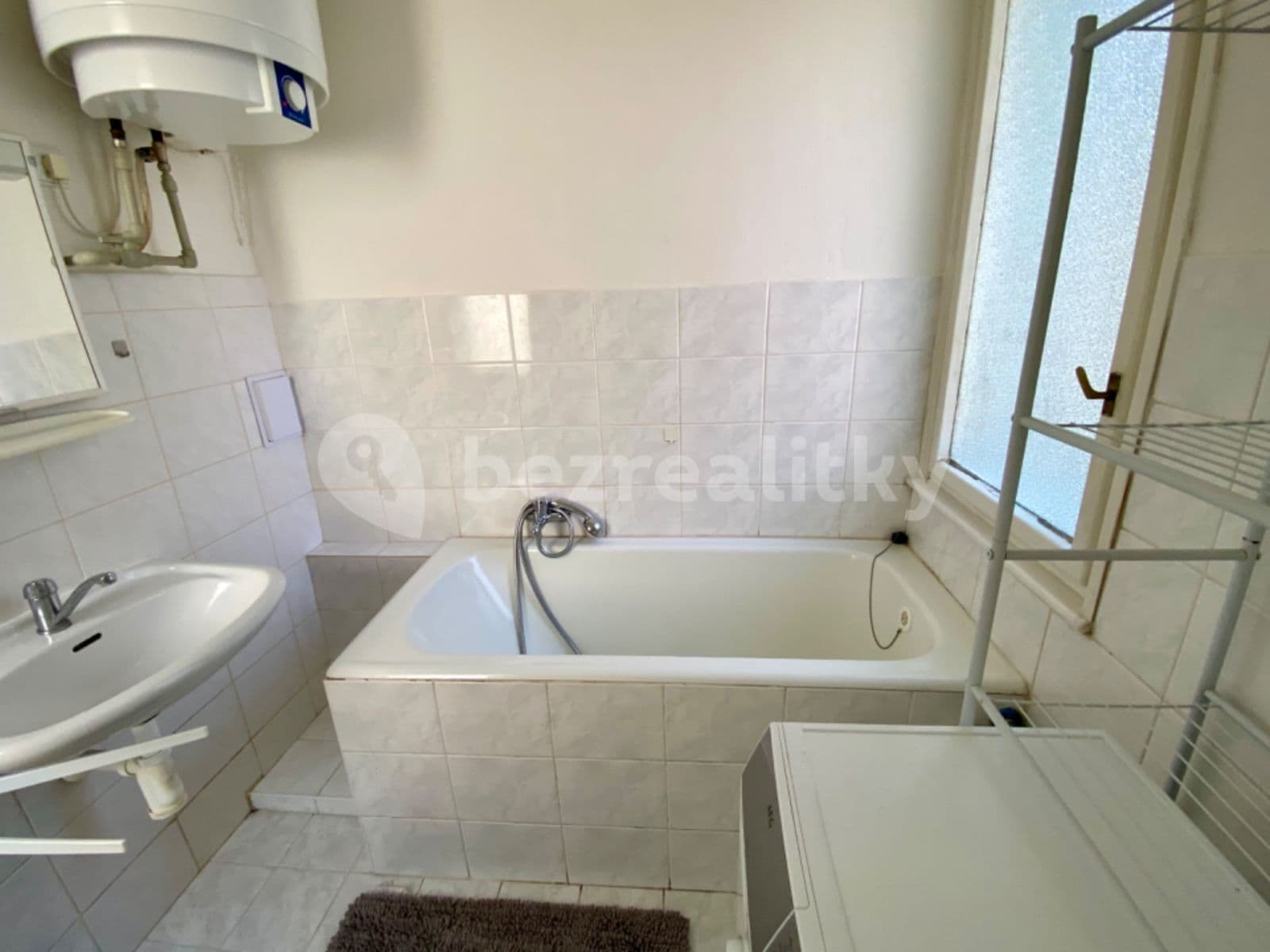 Pronájem bytu 1+1 39 m², Viklefova, Praha, Praha Pronájem bytu 1+1 39 m², Viklefova, Praha, Praha