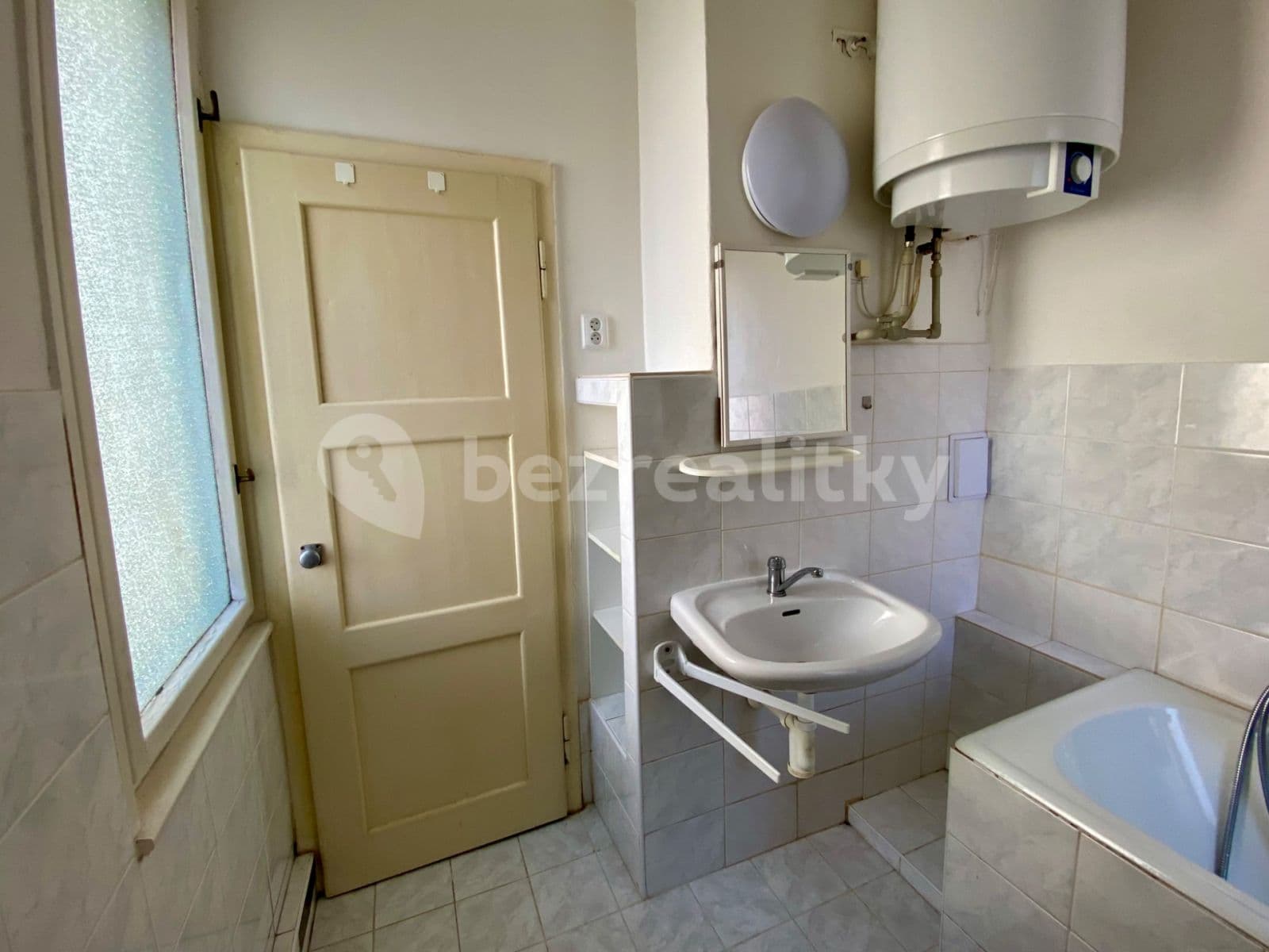 Pronájem bytu 1+1 39 m², Viklefova, Praha, Praha Pronájem bytu 1+1 39 m², Viklefova, Praha, Praha