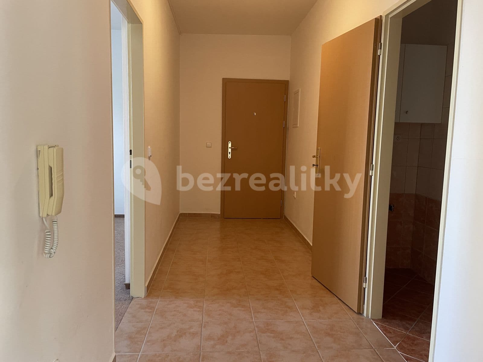 Pronájem bytu 2+kk 57 m², Okrová, Náchod, Královéhradecký kraj Pronájem bytu 2+kk 57 m², Okrová, Náchod, Královéhradecký kraj