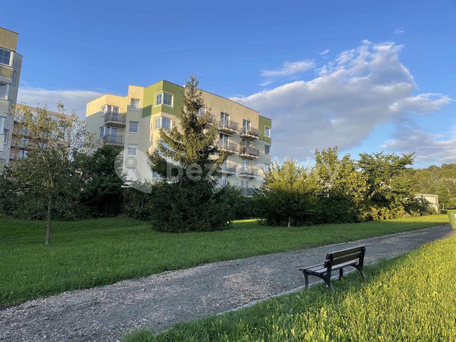 Pronájem bytu 2+kk 57 m², Okrová, Náchod, Královéhradecký kraj Pronájem bytu 2+kk 57 m², Okrová, Náchod, Královéhradecký kraj