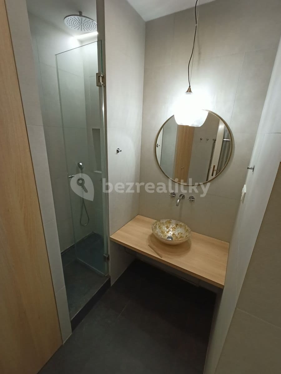 Pronájem bytu 2+kk 50 m², U Nikolajky, Praha, Praha Pronájem bytu 2+kk 50 m², U Nikolajky, Praha, Praha
