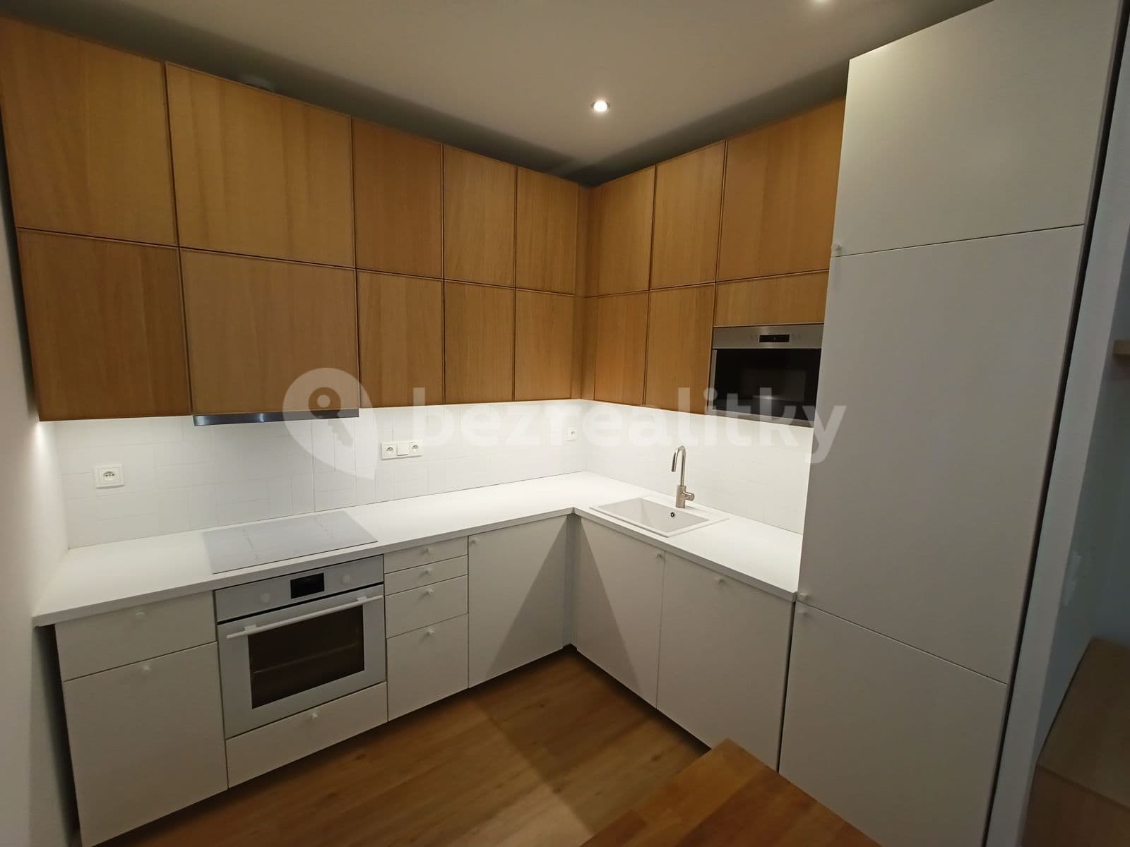 Pronájem bytu 2+kk 50 m², U Nikolajky, Praha, Praha Pronájem bytu 2+kk 50 m², U Nikolajky, Praha, Praha