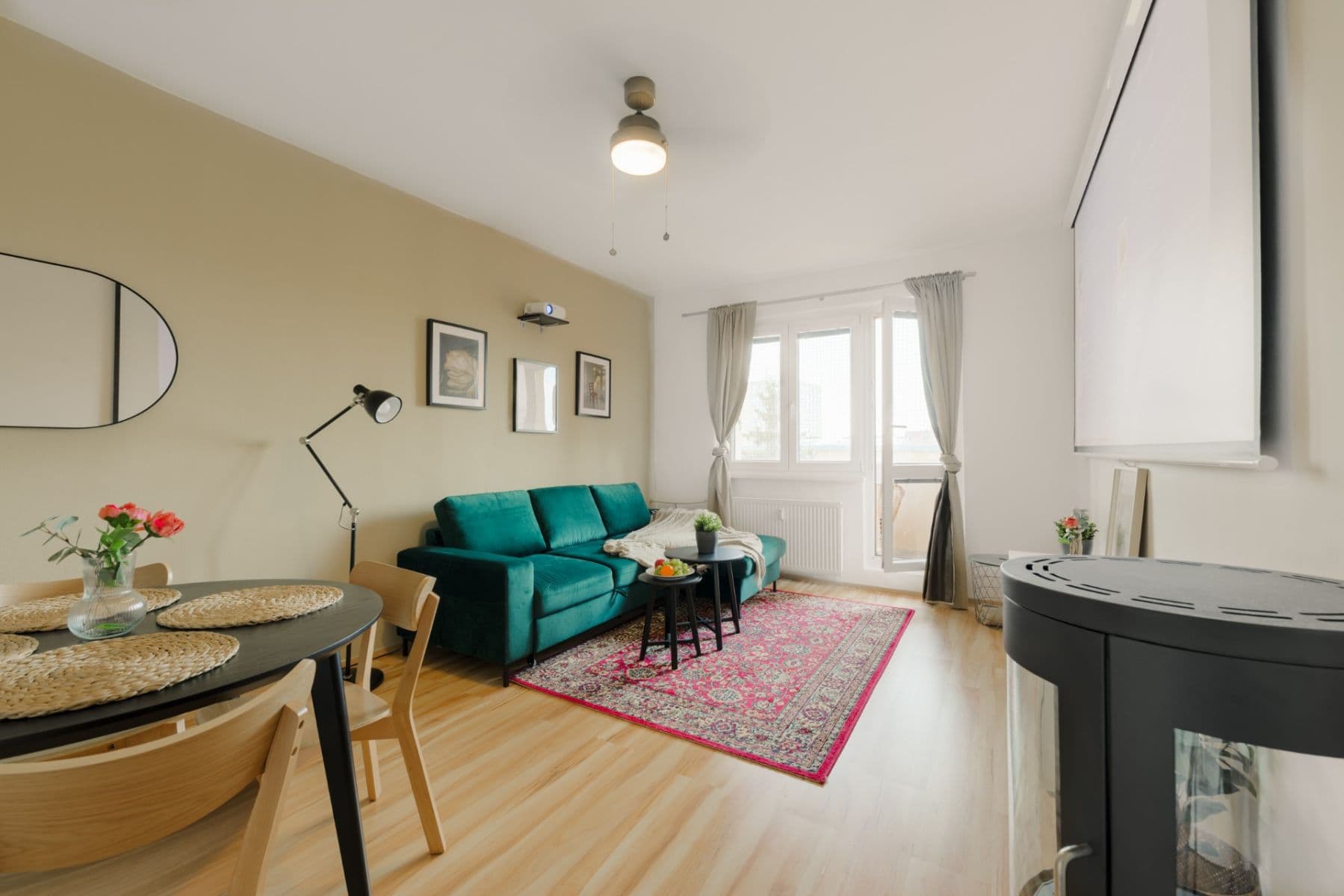 Prodej bytu 2+1 55 m², Chotutická, Praha, Praha Prodej bytu 2+1 55 m², Chotutická, Praha, Praha