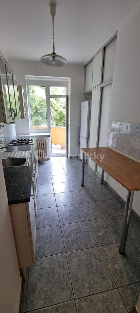 Pronájem bytu 2+1 71 m², 28. pluku, Praha, Praha Pronájem bytu 2+1 71 m², 28. pluku, Praha, Praha