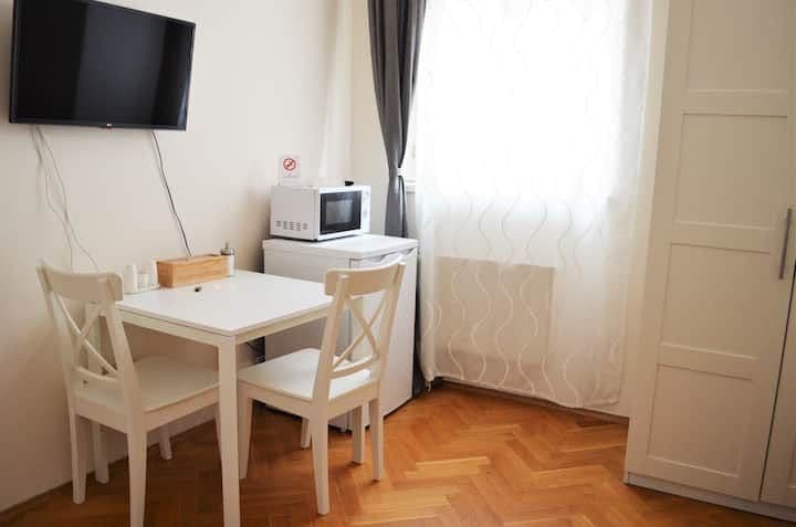Pronájem bytu 20 m², Orebitská, Praha, Praha Pronájem bytu 20 m², Orebitská, Praha, Praha