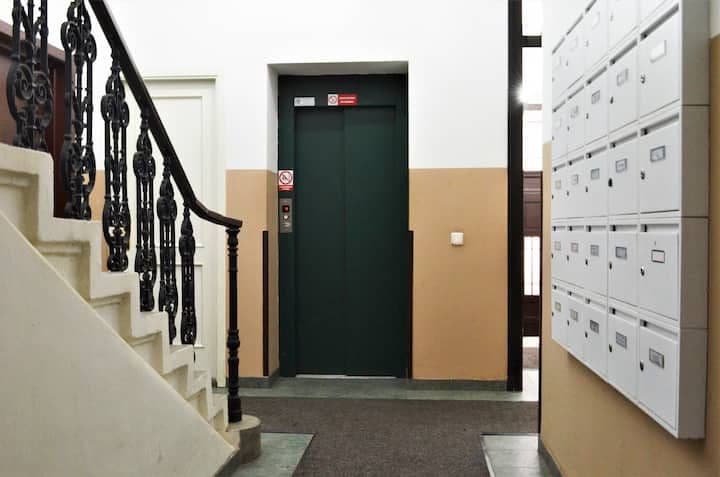 Pronájem bytu 20 m², Orebitská, Praha, Praha Pronájem bytu 20 m², Orebitská, Praha, Praha