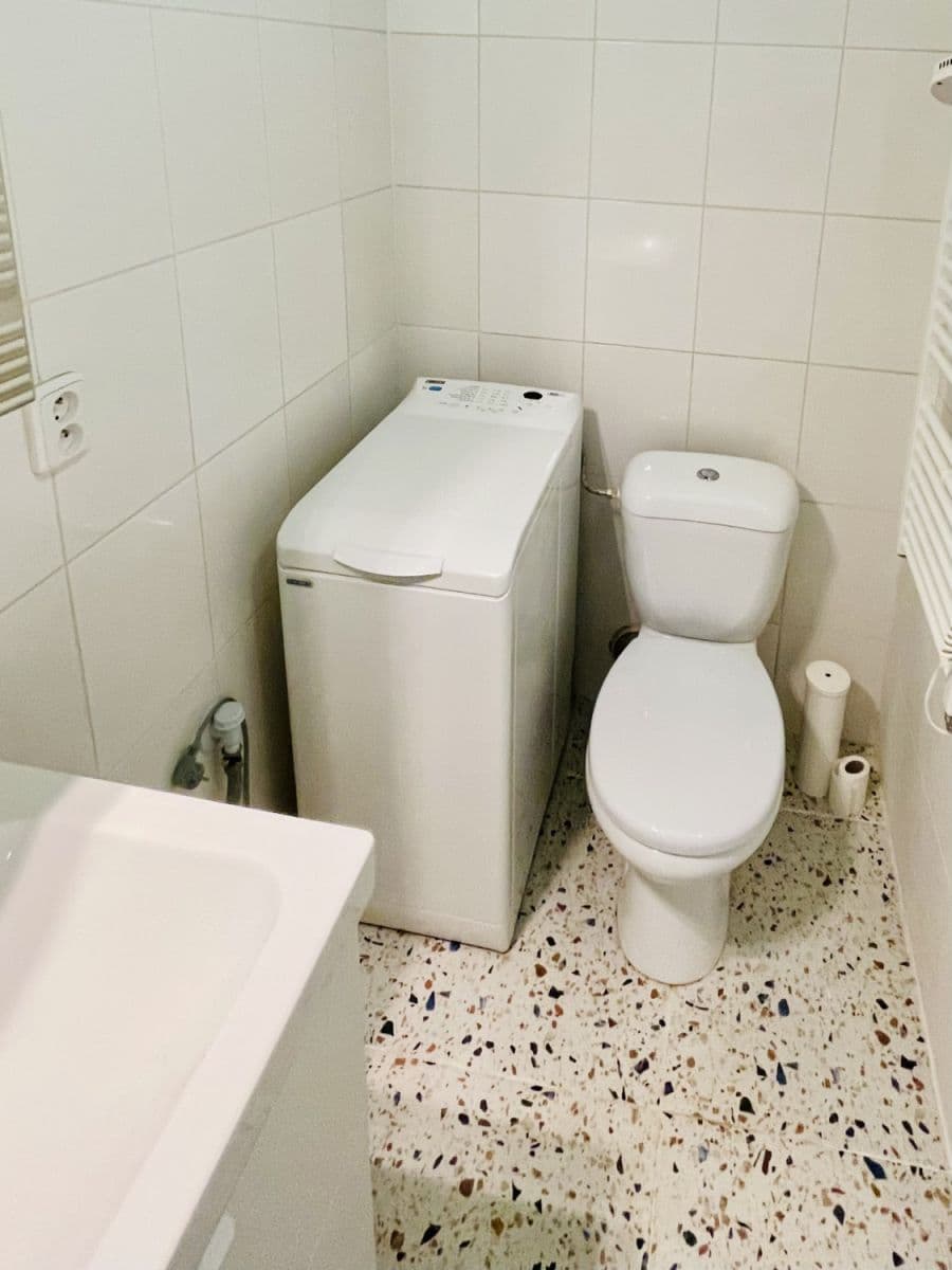 Pronájem bytu 38 m², Šaldova, Praha, Praha Pronájem bytu 38 m², Šaldova, Praha, Praha