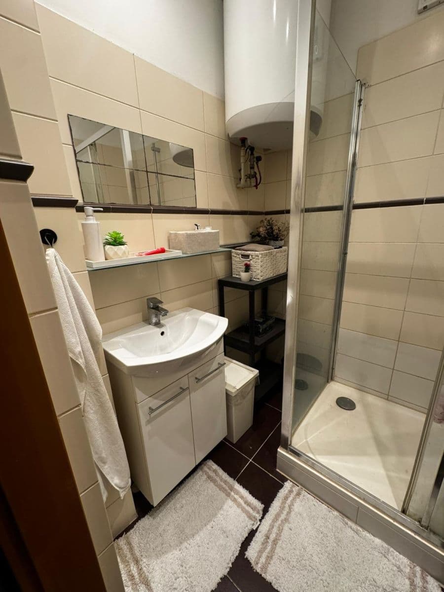 Pronájem bytu 2+kk 45 m², Zelenky-Hajského, Praha, Praha Pronájem bytu 2+kk 45 m², Zelenky-Hajského, Praha, Praha