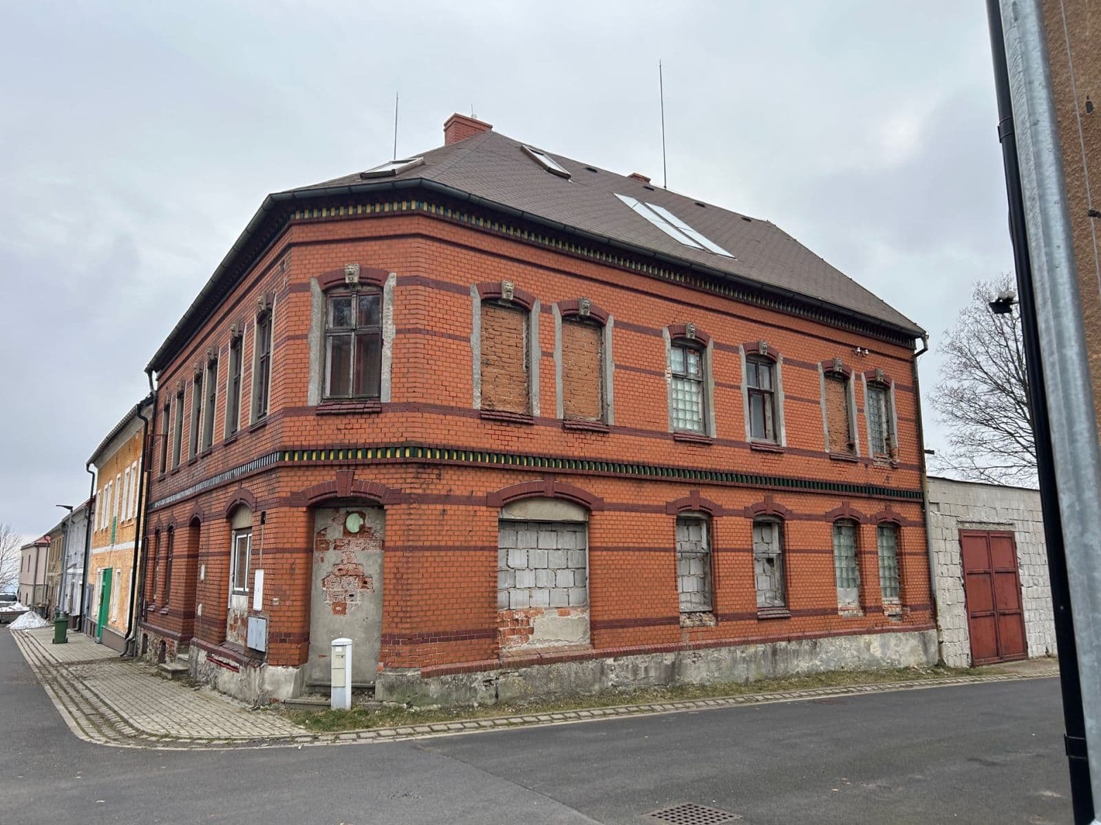 Pronájem domu 706 m², pozemek 435 m², Výsluní, Ústecký kraj Pronájem domu 706 m², pozemek 435 m², Výsluní, Ústecký kraj