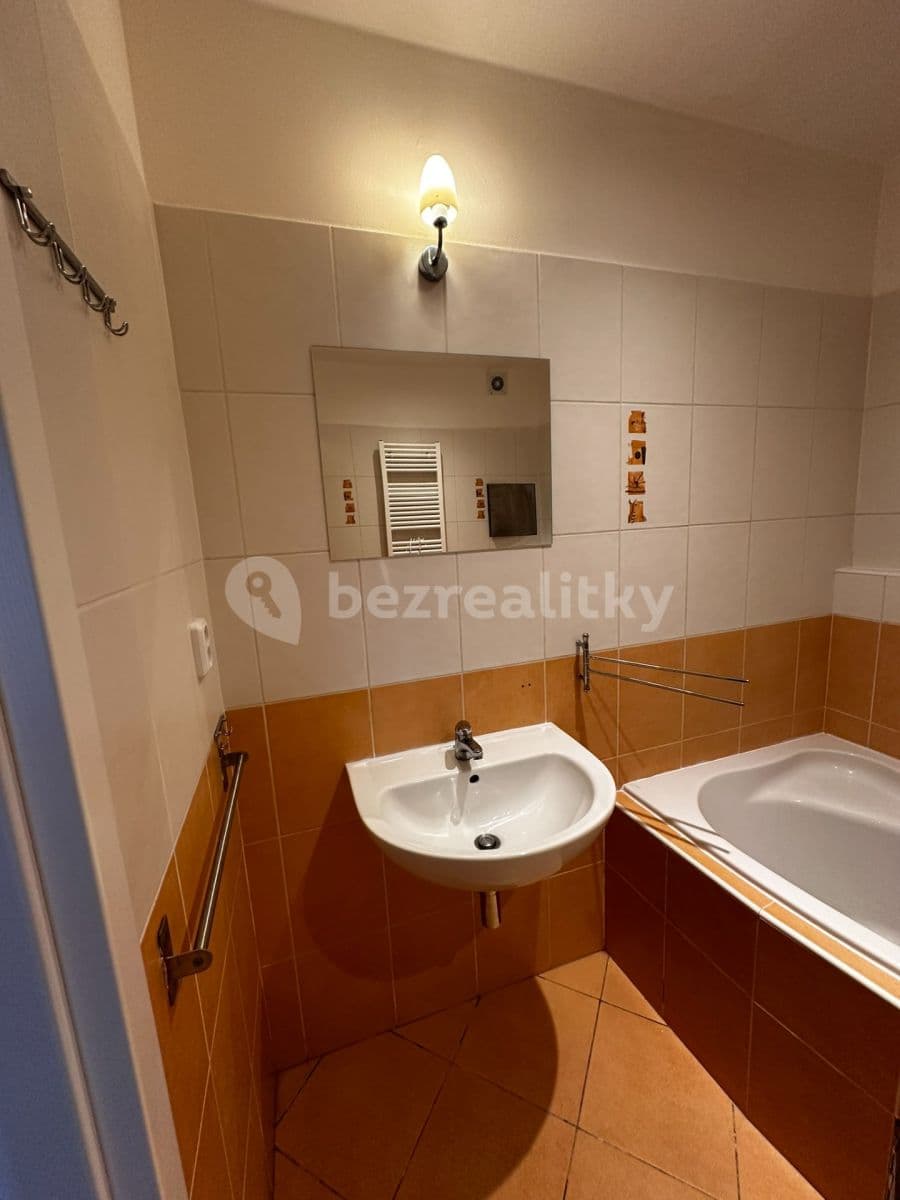 Pronájem bytu 1+kk 34 m², Toskánská, Hostivice, Středočeský kraj Pronájem bytu 1+kk 34 m², Toskánská, Hostivice, Středočeský kraj