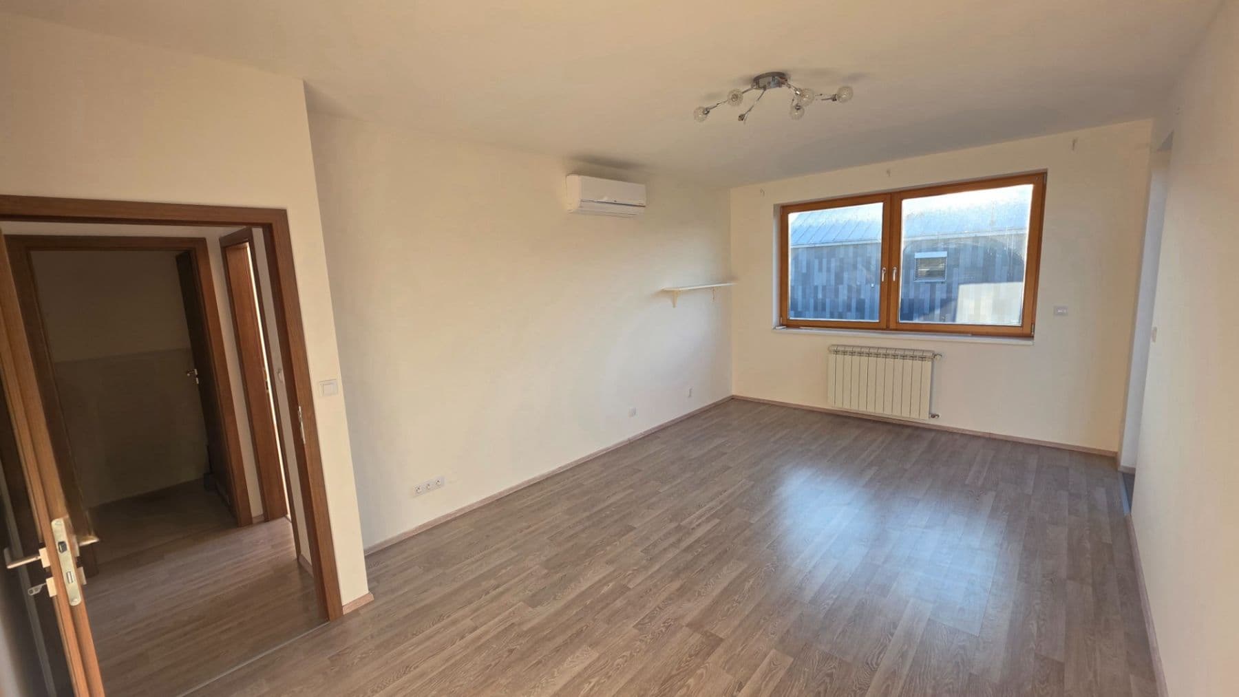 Pronájem domu 200 m², pozemek 970 m², Lhenická, Praha, Praha Pronájem domu 200 m², pozemek 970 m², Lhenická, Praha, Praha