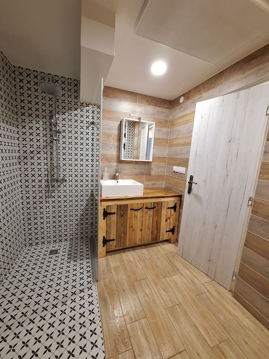 Pronájem domu 93 m², pozemek 50 m², V. Burgra, Kladno, Středočeský kraj Pronájem domu 93 m², pozemek 50 m², V. Burgra, Kladno, Středočeský kraj