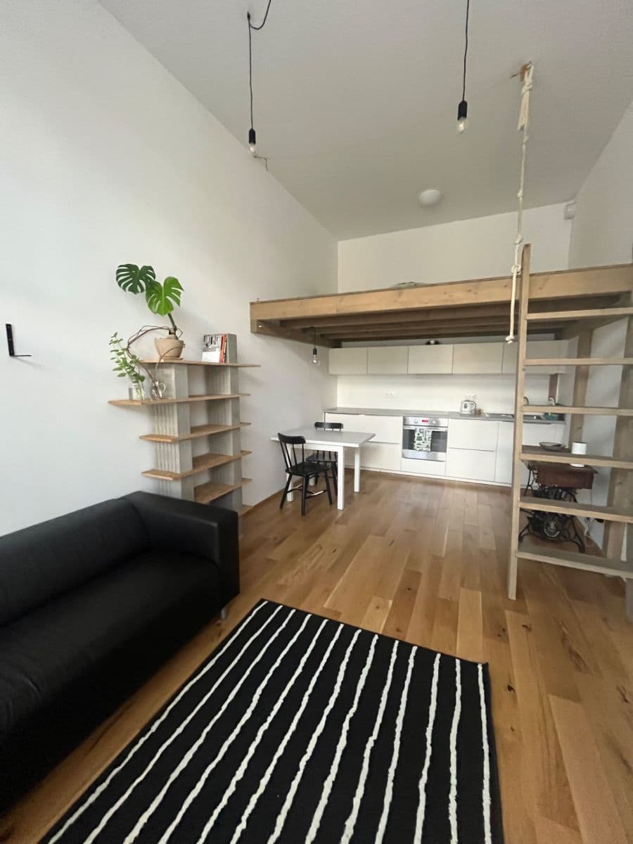 Pronájem bytu 1+kk 39 m², Na Valentince, Praha, Praha Pronájem bytu 1+kk 39 m², Na Valentince, Praha, Praha