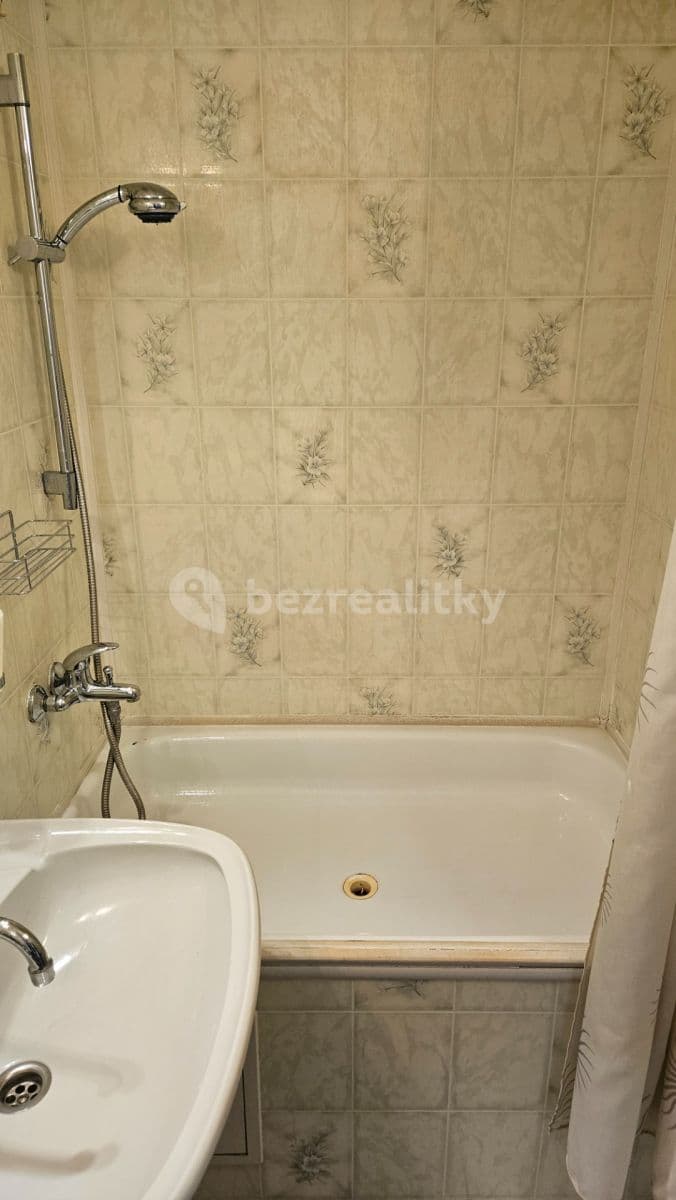 Pronájem bytu 1+kk 31 m², Na Vrších, Praha, Praha Pronájem bytu 1+kk 31 m², Na Vrších, Praha, Praha