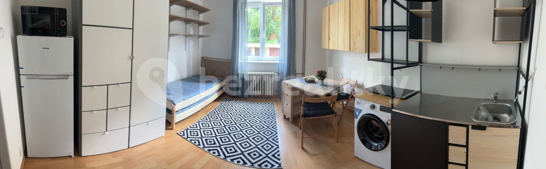 Pronájem bytu 1+kk 22 m², Františkovská, Liberec, Liberecký kraj Pronájem bytu 1+kk 22 m², Františkovská, Liberec, Liberecký kraj