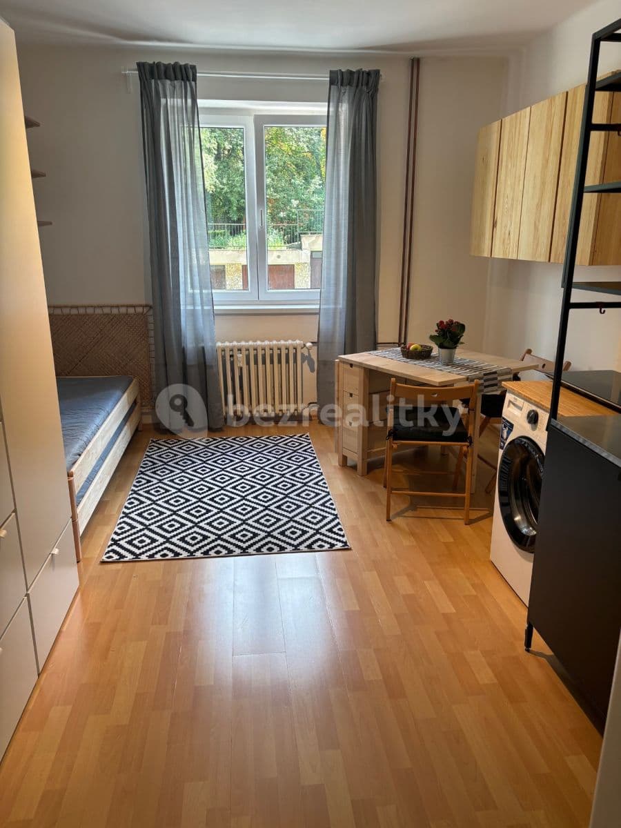 Pronájem bytu 1+kk 22 m², Františkovská, Liberec, Liberecký kraj Pronájem bytu 1+kk 22 m², Františkovská, Liberec, Liberecký kraj