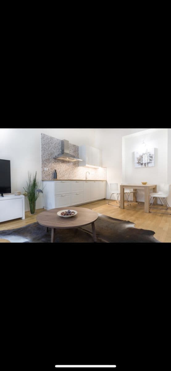 Pronájem bytu 55 m², Rumunská, Praha, Praha Pronájem bytu 55 m², Rumunská, Praha, Praha