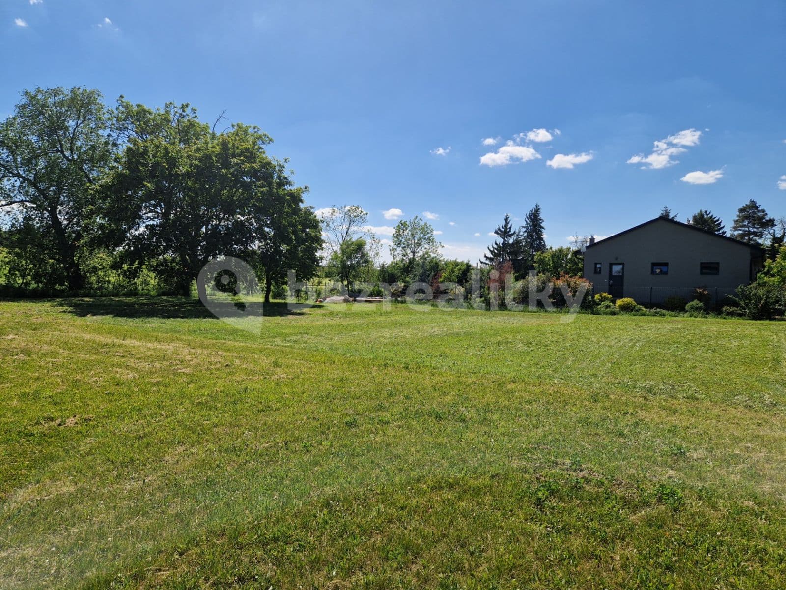 Prodej pozemku 1.034 m², Pod Kapličkou, Předboj, Středočeský kraj Prodej pozemku 1.034 m², Pod Kapličkou, Předboj, Středočeský kraj