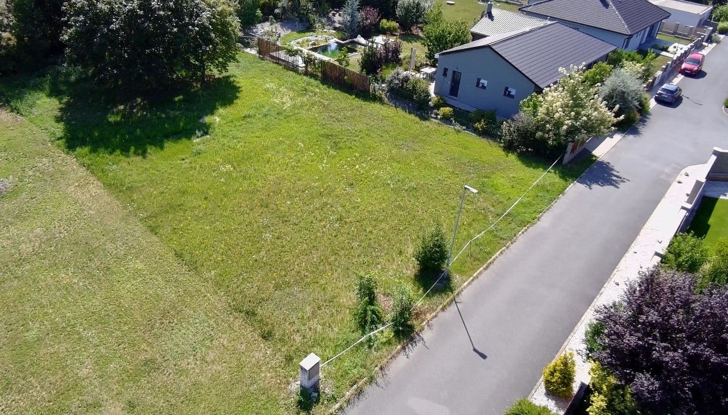 Prodej pozemku 1.034 m², Pod Kapličkou, Předboj, Středočeský kraj Prodej pozemku 1.034 m², Pod Kapličkou, Předboj, Středočeský kraj