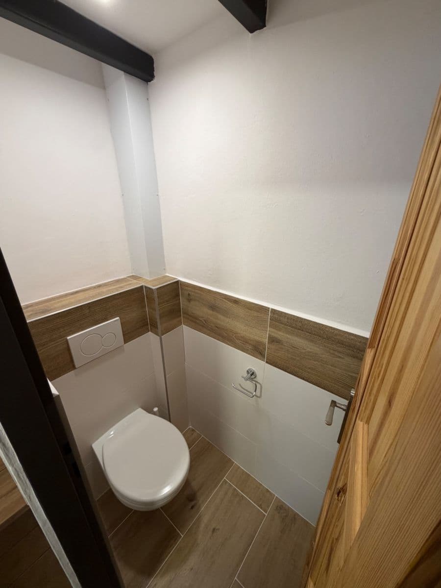 Pronájem bytu 1+kk 28 m², Ruská, Praha, Praha Pronájem bytu 1+kk 28 m², Ruská, Praha, Praha