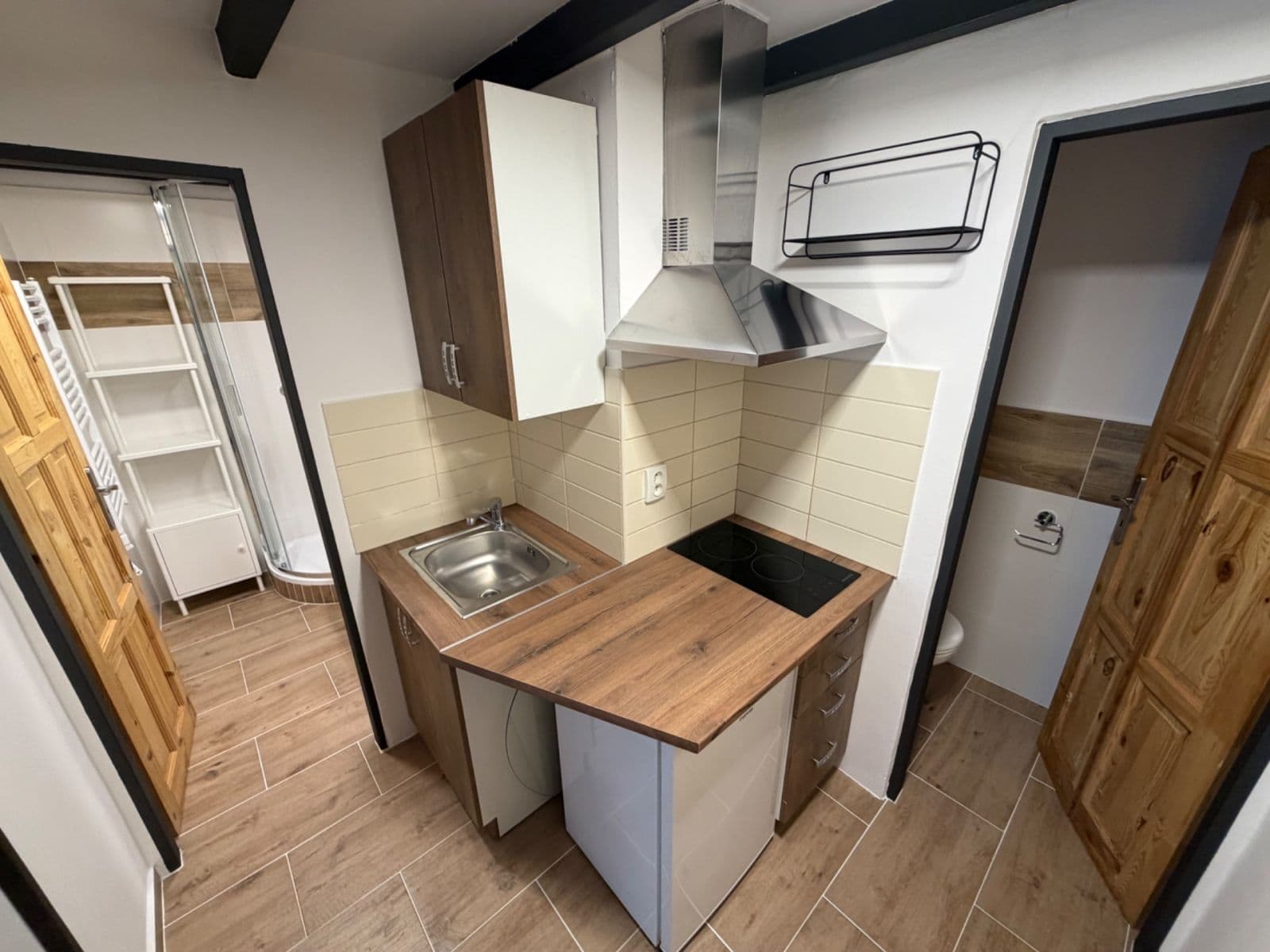 Pronájem bytu 1+kk 28 m², Ruská, Praha, Praha Pronájem bytu 1+kk 28 m², Ruská, Praha, Praha
