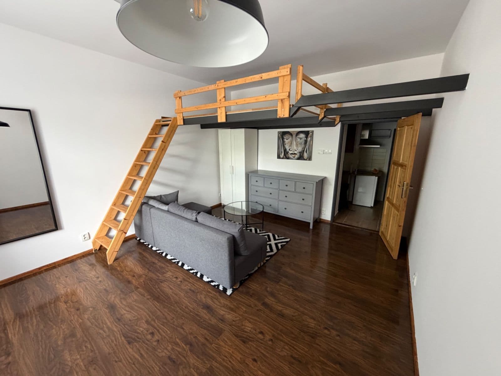 Pronájem bytu 1+kk 28 m², Ruská, Praha, Praha Pronájem bytu 1+kk 28 m², Ruská, Praha, Praha