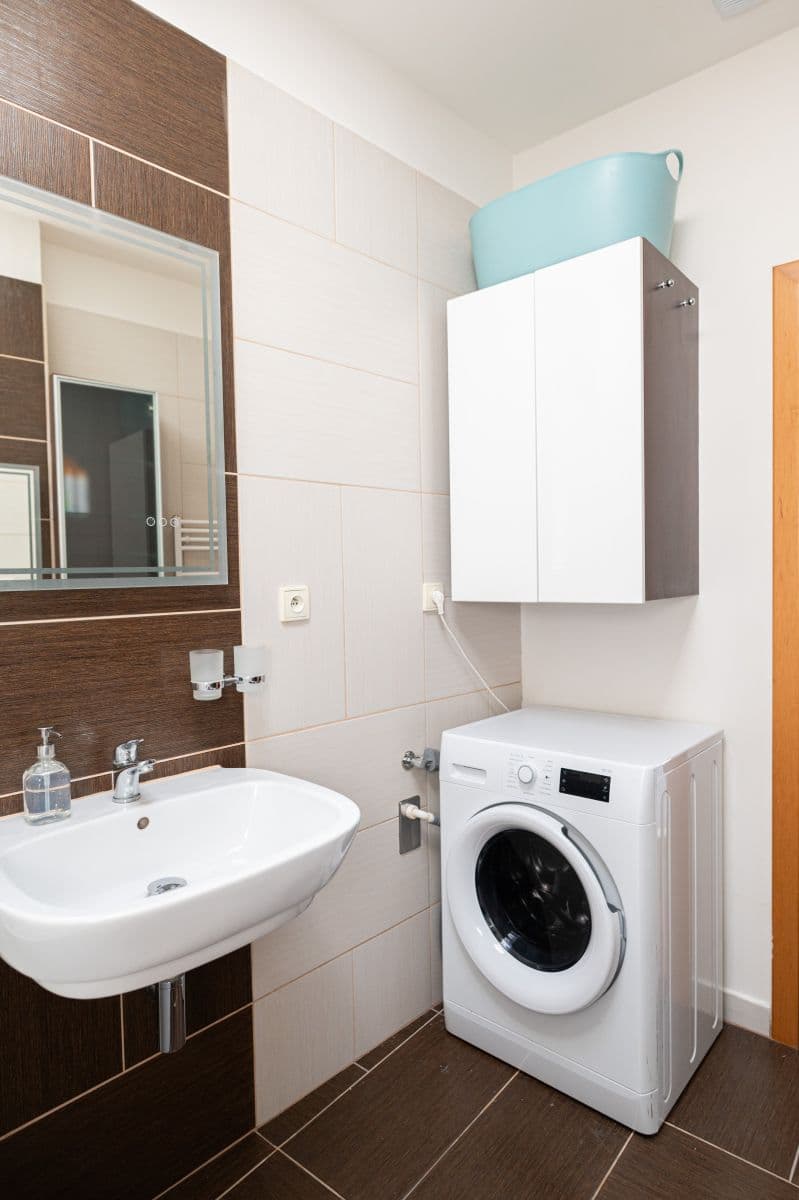 Pronájem bytu 60 m², U Průhonu, Praha, Praha Pronájem bytu 60 m², U Průhonu, Praha, Praha