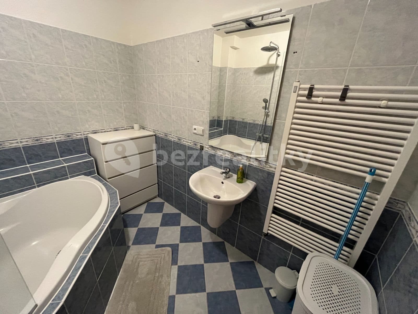 Pronájem bytu 2+kk 63 m², Měšická, Praha, Praha Pronájem bytu 2+kk 63 m², Měšická, Praha, Praha