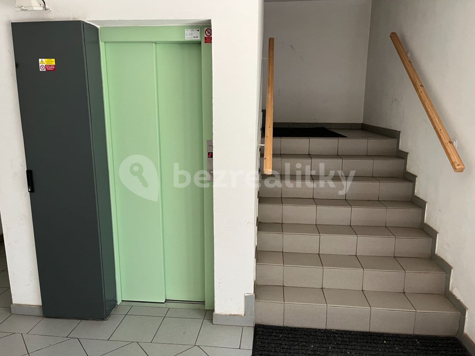 Pronájem bytu 2+kk 63 m², Měšická, Praha, Praha Pronájem bytu 2+kk 63 m², Měšická, Praha, Praha
