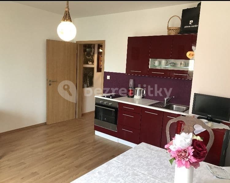 Pronájem bytu 1+kk 32 m², Žitná, Hostivice, Středočeský kraj Pronájem bytu 1+kk 32 m², Žitná, Hostivice, Středočeský kraj
