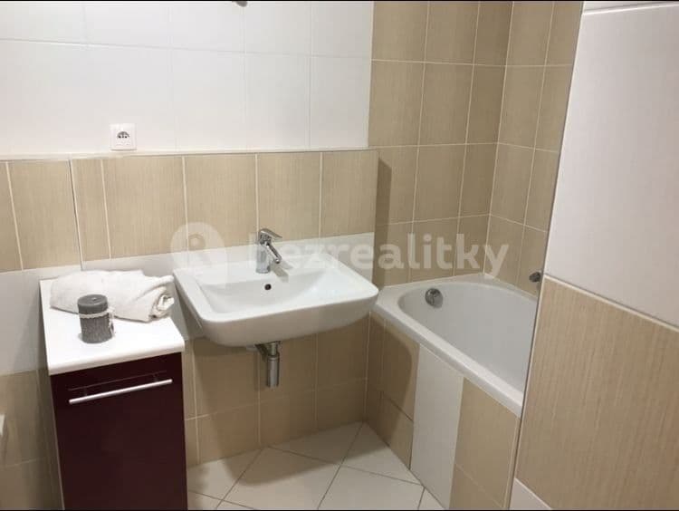 Pronájem bytu 1+kk 32 m², Žitná, Hostivice, Středočeský kraj Pronájem bytu 1+kk 32 m², Žitná, Hostivice, Středočeský kraj