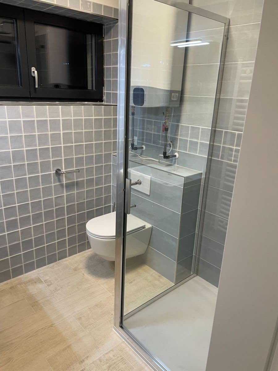 Pronájem bytu 1+kk 33 m², Pod Stráží, Plzeň, Plzeňský kraj Pronájem bytu 1+kk 33 m², Pod Stráží, Plzeň, Plzeňský kraj