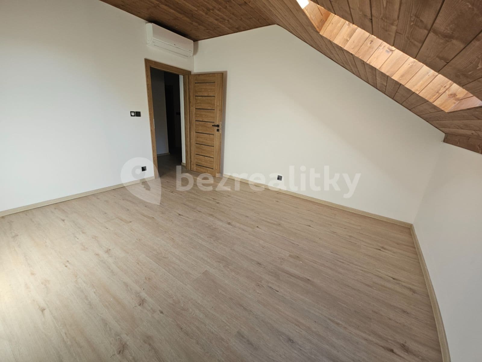 Pronájem bytu 3+kk 75 m², Kolmá, Olomouc, Olomoucký kraj Pronájem bytu 3+kk 75 m², Kolmá, Olomouc, Olomoucký kraj