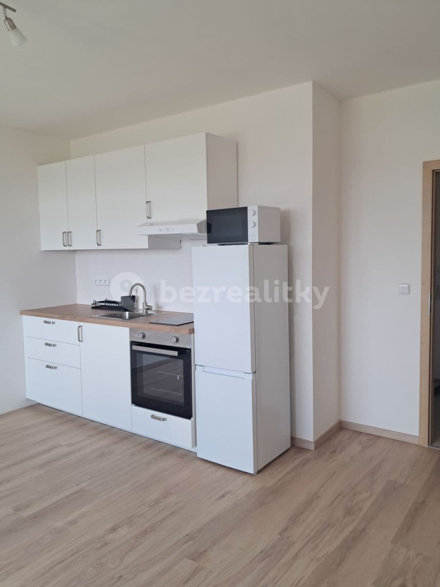 Pronájem bytu 1+kk 32 m², Lubenská, Rakovník, Středočeský kraj Pronájem bytu 1+kk 32 m², Lubenská, Rakovník, Středočeský kraj