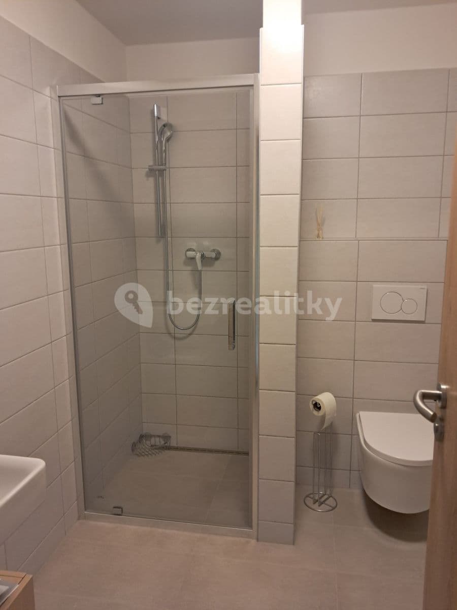 Pronájem bytu 1+kk 32 m², Lubenská, Rakovník, Středočeský kraj Pronájem bytu 1+kk 32 m², Lubenská, Rakovník, Středočeský kraj