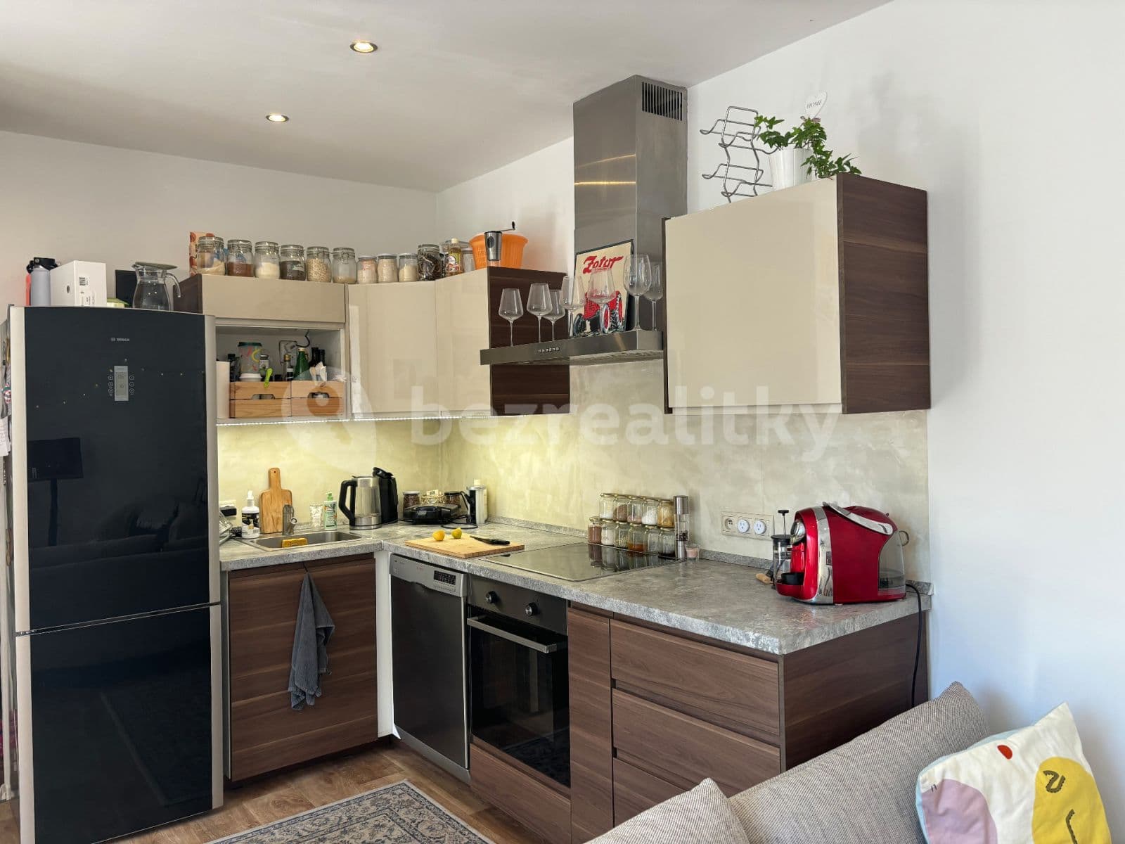 Pronájem bytu 2+kk 54 m², Jeremenkova, Praha, Praha Pronájem bytu 2+kk 54 m², Jeremenkova, Praha, Praha
