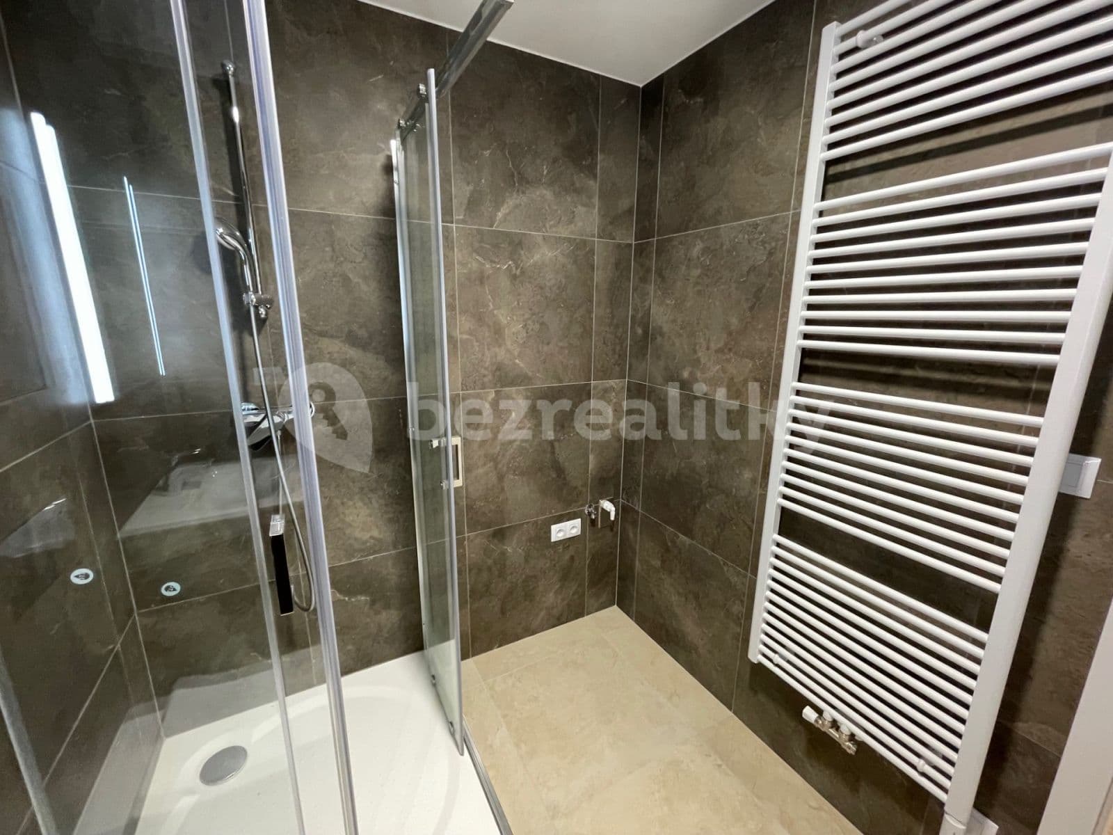 Pronájem bytu 2+kk 55 m², U Plynárny, Praha, Praha Pronájem bytu 2+kk 55 m², U Plynárny, Praha, Praha