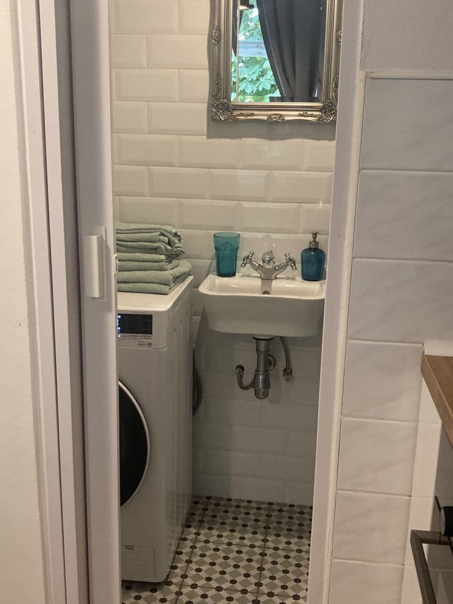 Pronájem bytu 21 m², Bulharská, Praha, Praha Pronájem bytu 21 m², Bulharská, Praha, Praha