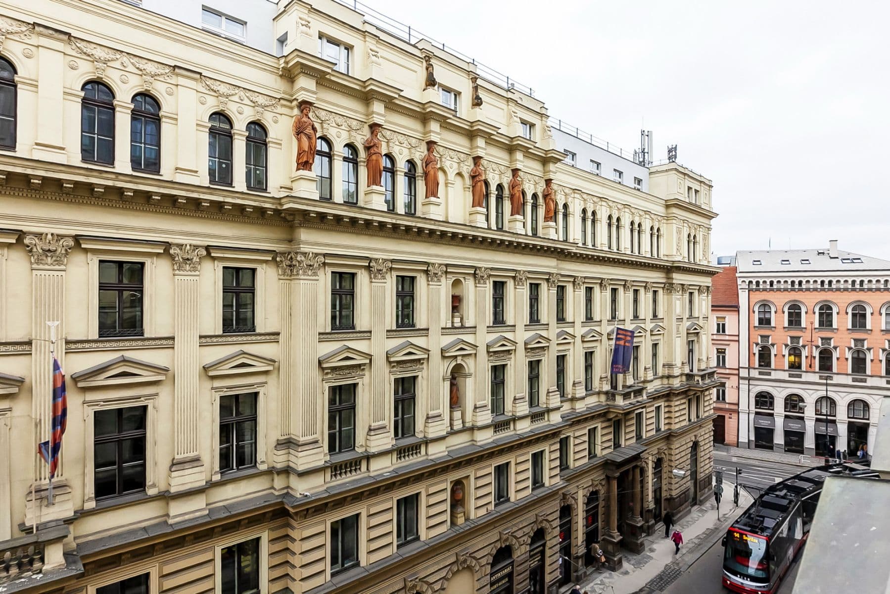 Pronájem bytu 60 m², Dlážděná, Praha, Praha Pronájem bytu 60 m², Dlážděná, Praha, Praha